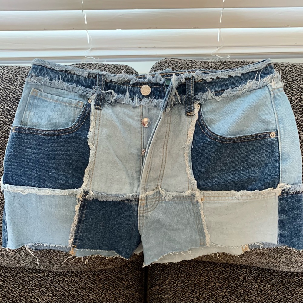 Color-Block Denim Shorts (Size: 8)